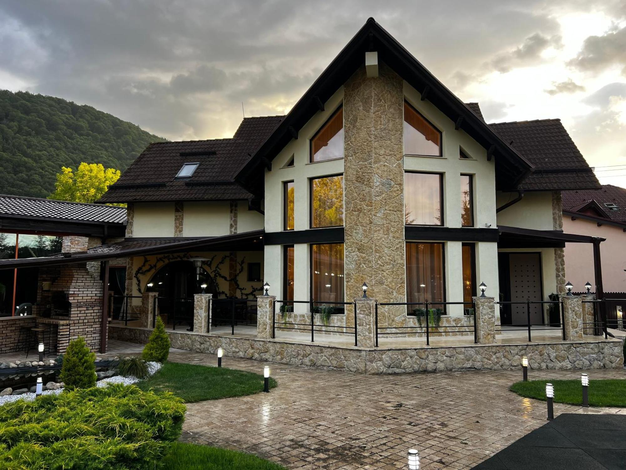 Castelaria Villa Bran  Exterior photo